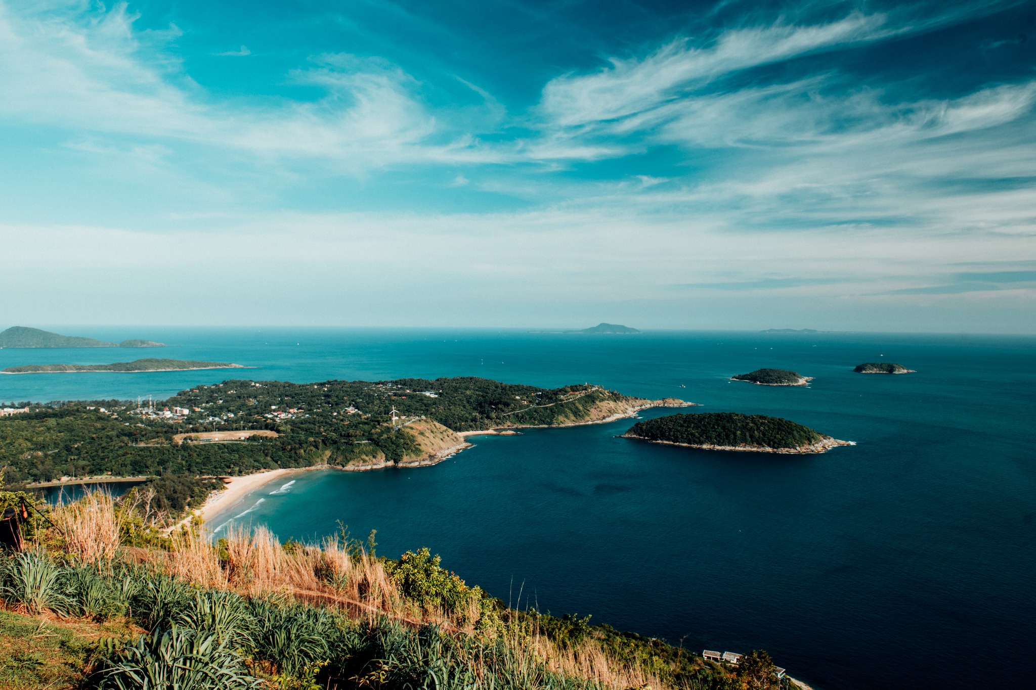 ผาหินดำ ภูเก็ต